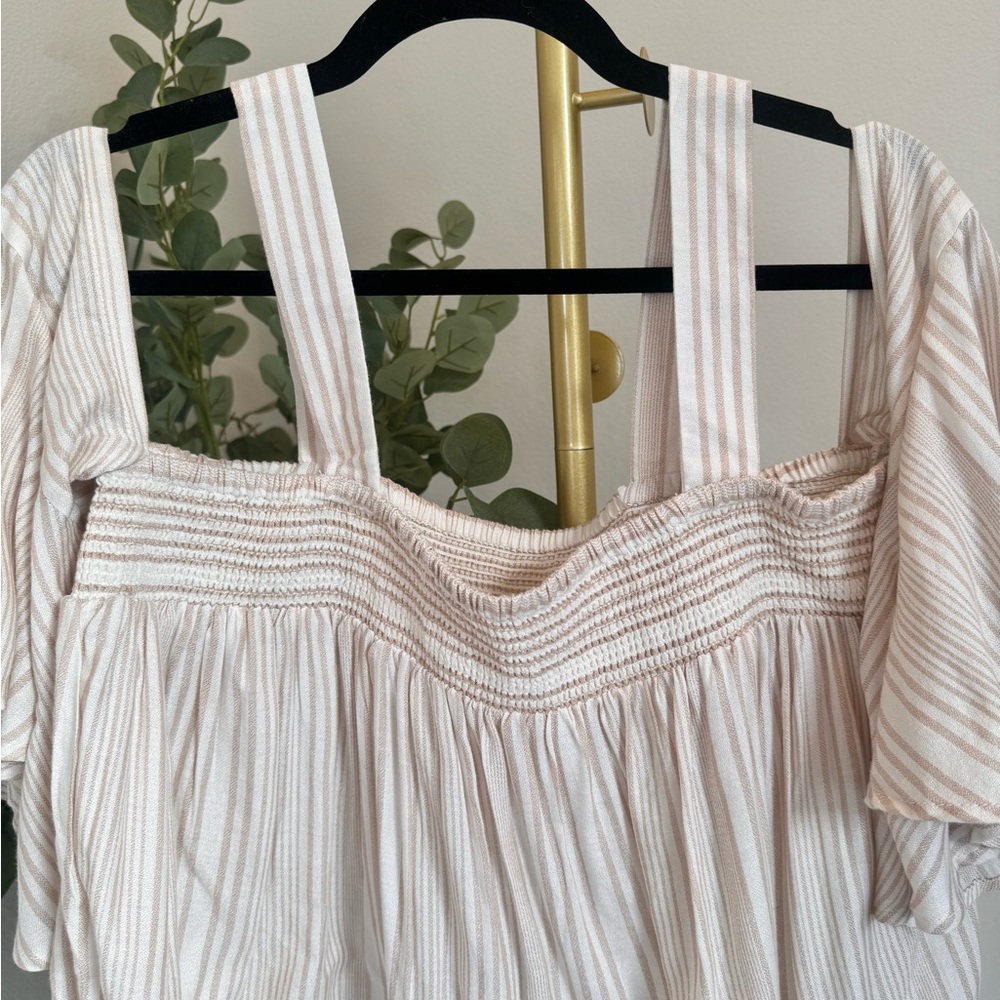 Jessica Simpson maternity. NWT. Off shoulder bell sleeve blouse. - Picture 10 of 11
